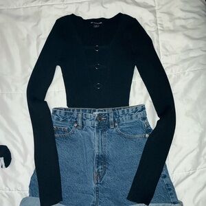 PrettyLittleThing Black Fitted Long Sleeve Bodysuit